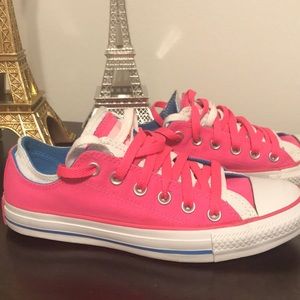 Double string pink/blue converse